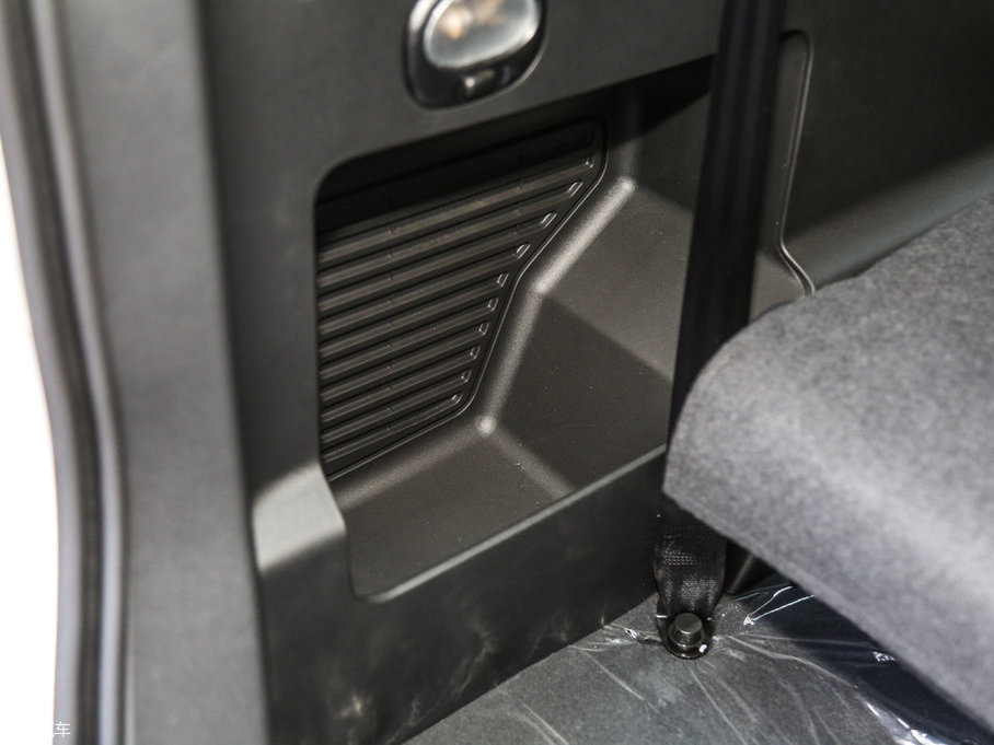 2017���~�� 1.8L �ք�(d��ng)��Ӣ��