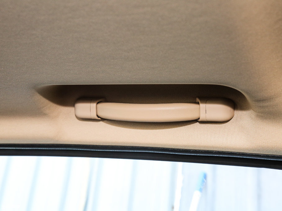 2017���~�� 1.8L �քӾ�Ӣ��