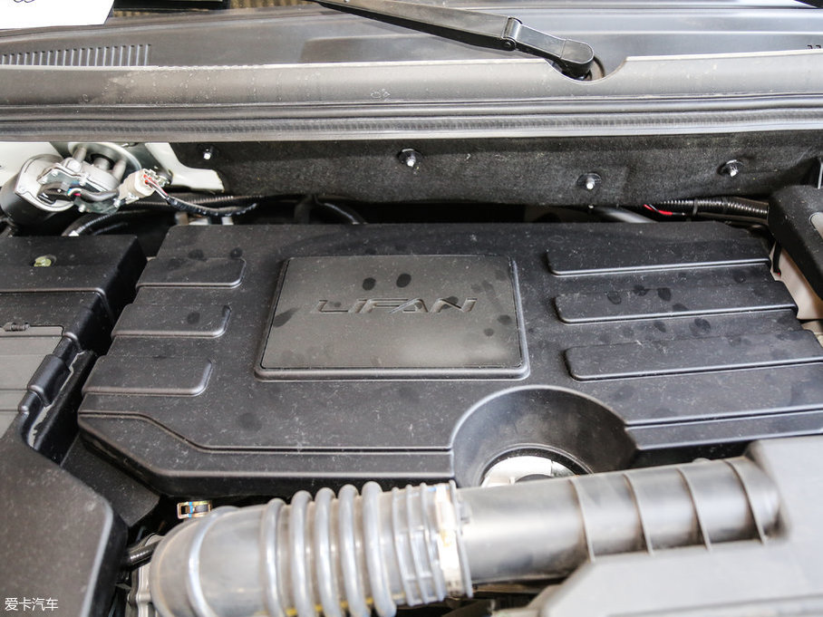 2017���~�� 1.8L �քӾ�Ӣ��