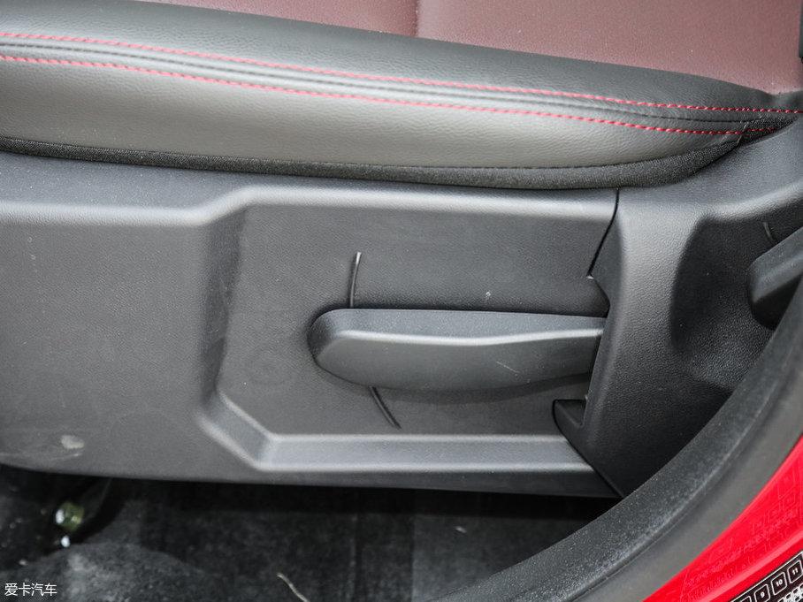 2017���~�� 1.8L �Ԅ�������