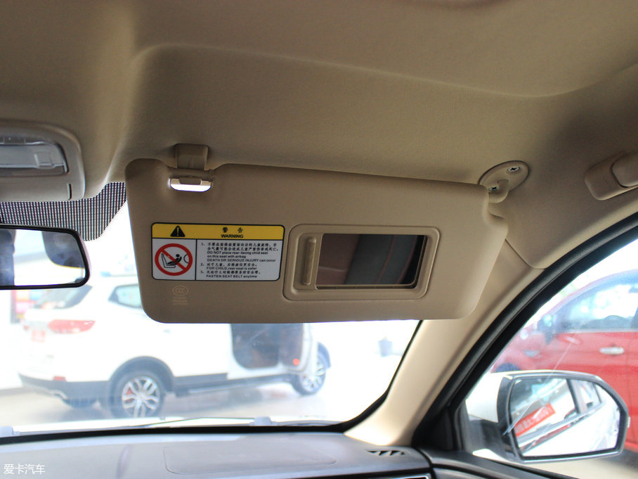 2017���~�� 1.8L �քӾ�Ӣ��