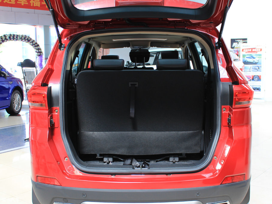 2017���~�� 1.8L �քӾ�Ӣ��