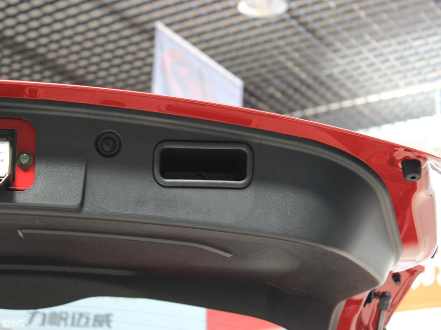 2017���~�� 1.8L �քӾ�Ӣ��