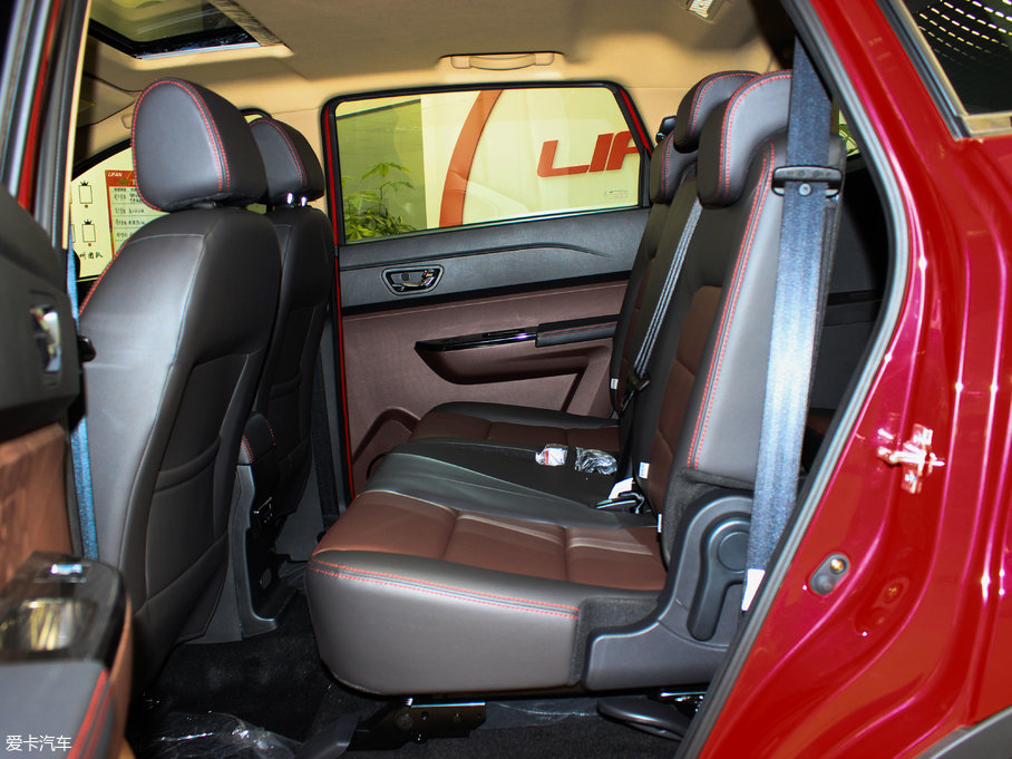 2017���~�� 1.8L �քӾ�Ӣ��