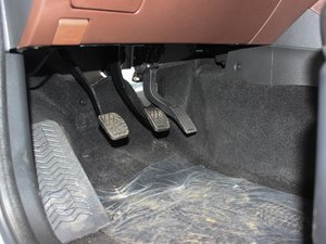 2017��1.8L �քӾ�Ӣ�� �п؅^(q��)