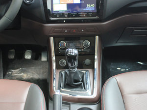 2017��1.8L �ք�(d��ng)��Ӣ�� �п؅^(q��)