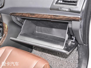 力帆汽車2017款軒朗