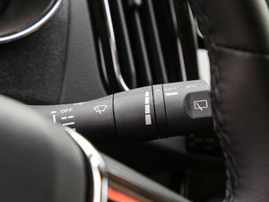 2017款2.0L 手动舒适型 中控区