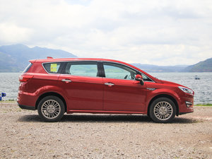 2017款1.8L 手动精英型 整体外观