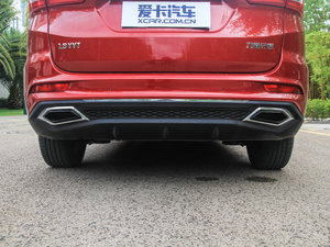 2017款1.8L 手动精英型 排气管