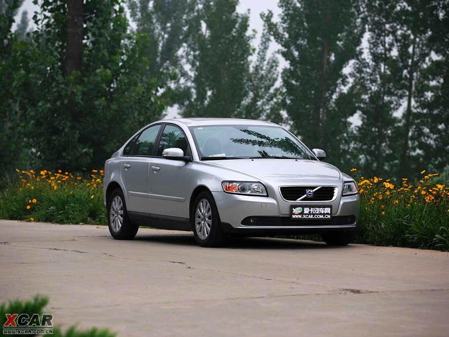 2010���֠���S40 