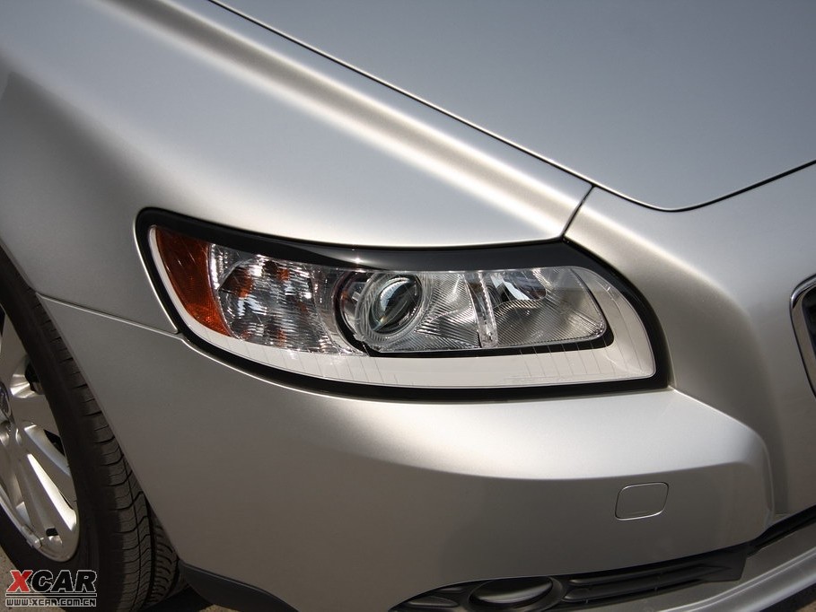 2010���֠���S40 