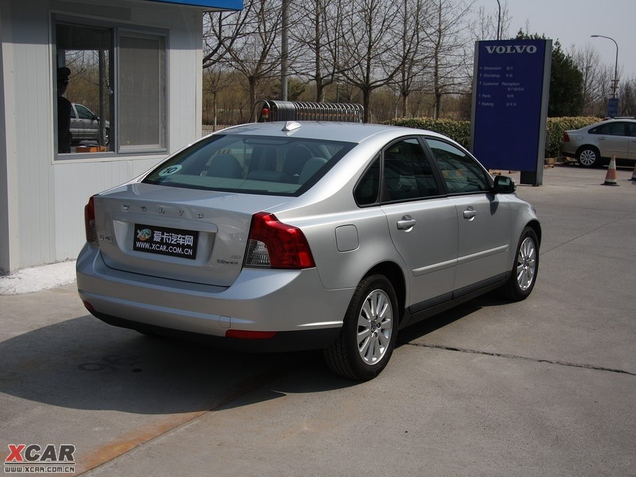2010���֠���S40 