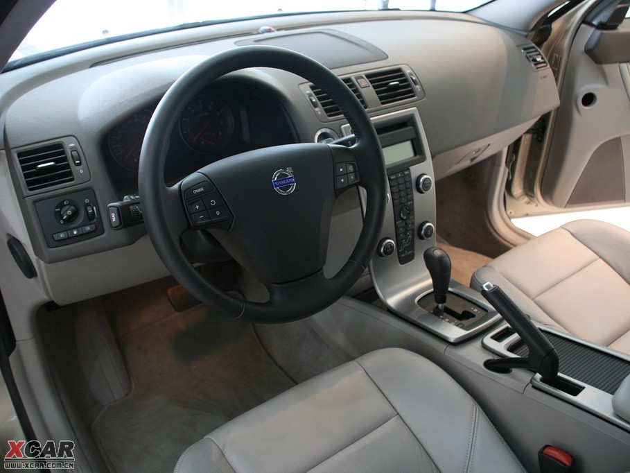 2010ֶS40 