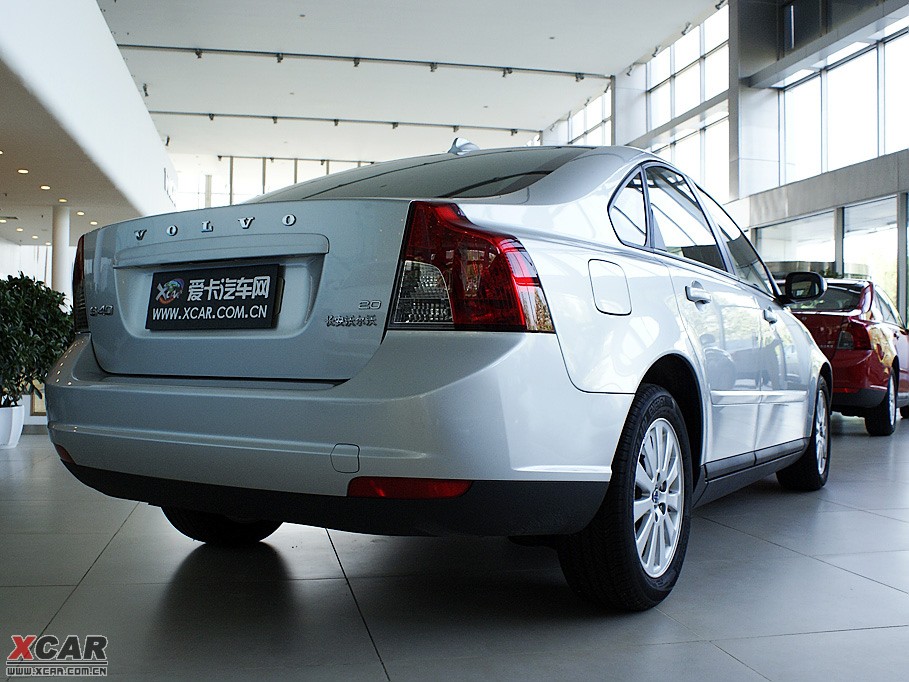 2010���֠���S40 2.0L �Ԅ����а�