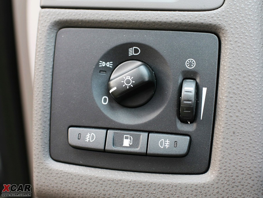 2010���֠���S40 