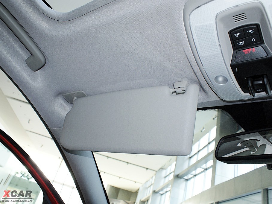 2010���֠���S40 2.0L �Ԅ����а�