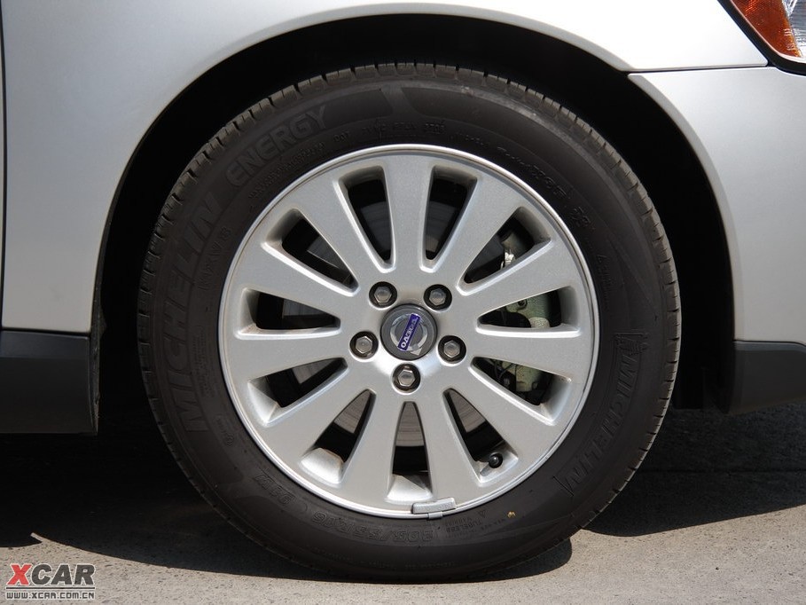 2010���֠���S40 