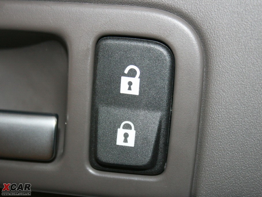 2010���֠���S40 2.0 �քӻ�����