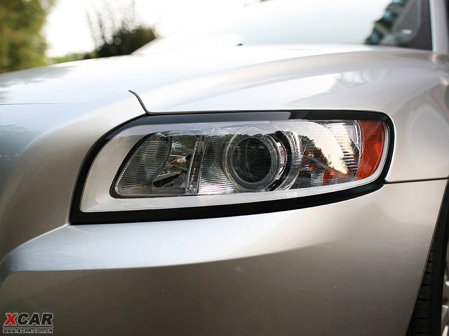 2010���֠���S40 