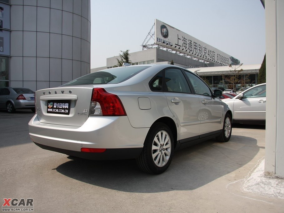 2010���֠���S40 