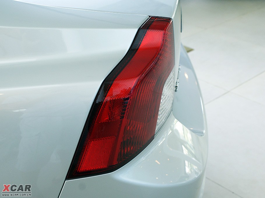 2010���֠���S40 2.0L �Ԅ�(d��ng)���а�