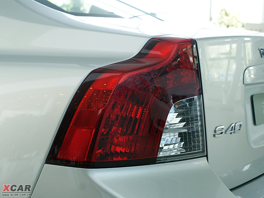 2010���֠���S40 2.0L �Ԅ����а�