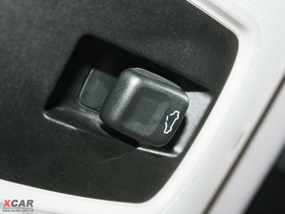 2010���֠���S40 2.0L �Ԅ����Ű�