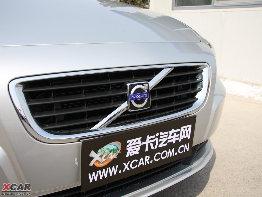 2010���֠���S40 