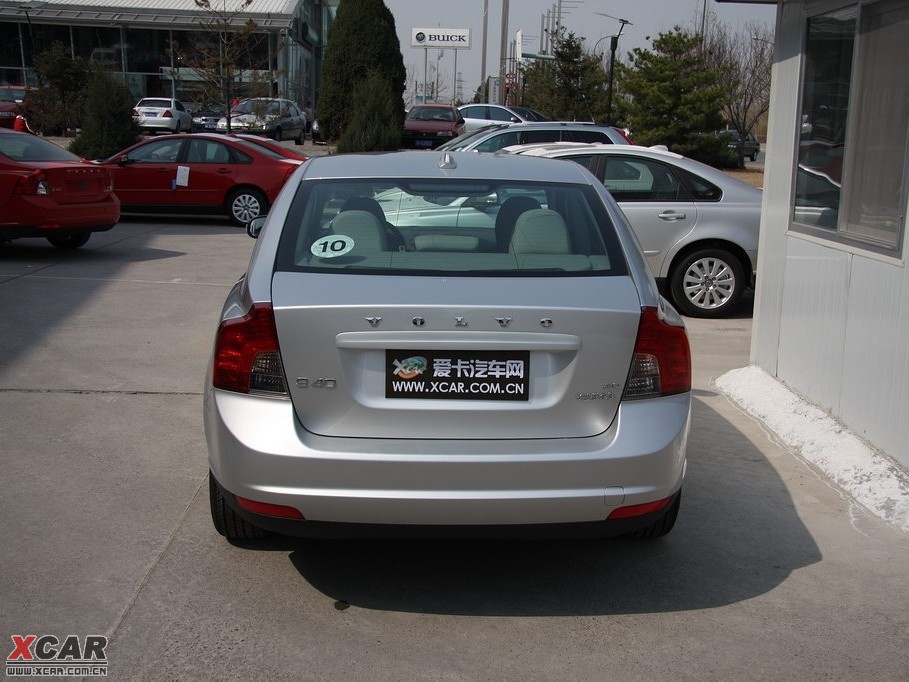 2010���֠���S40 