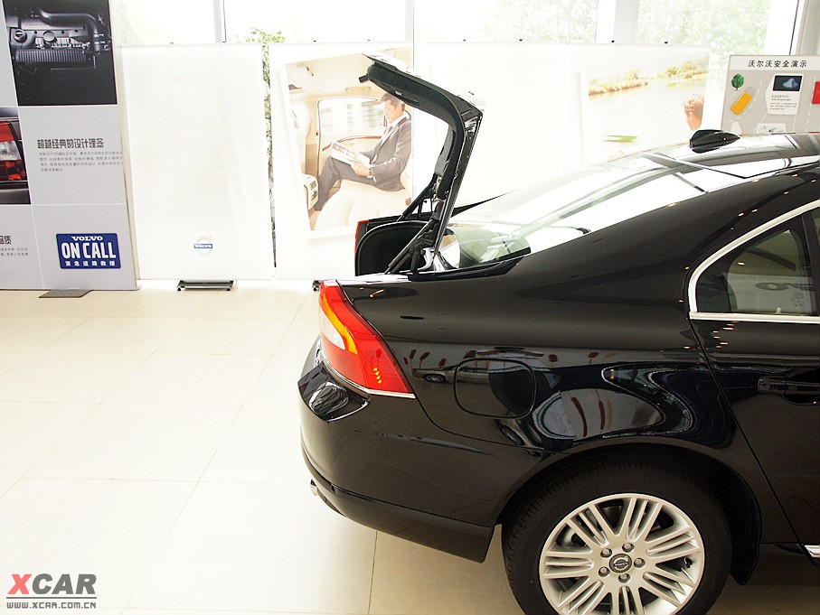 2009���֠���S80L T6 �����