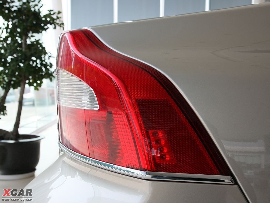 2009���֠���S80L T6 �����