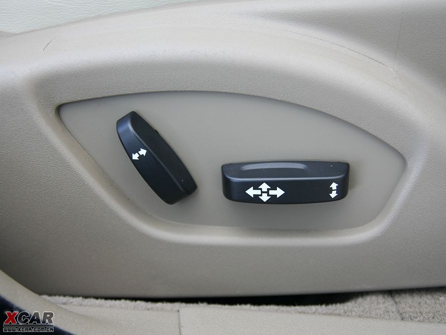 2009���֠���S80L T6 �����