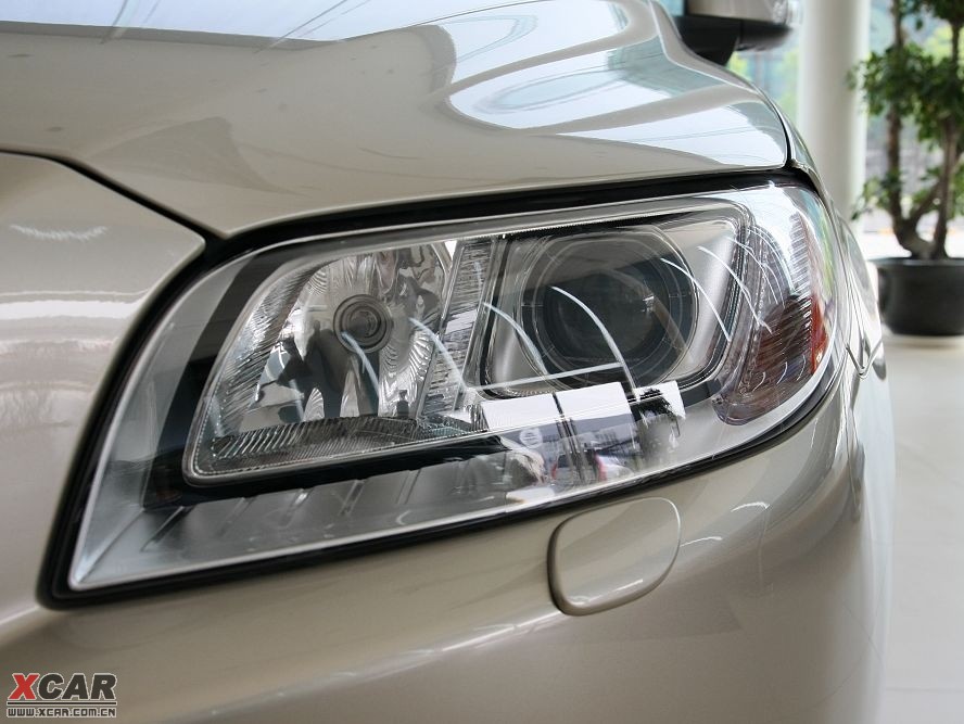 2009���֠���S80L T6 �����