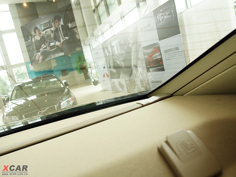 2009���֠���S80L T6 �����