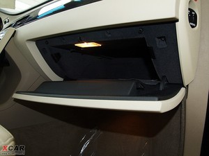 2009款T6 至尊版 手套箱
