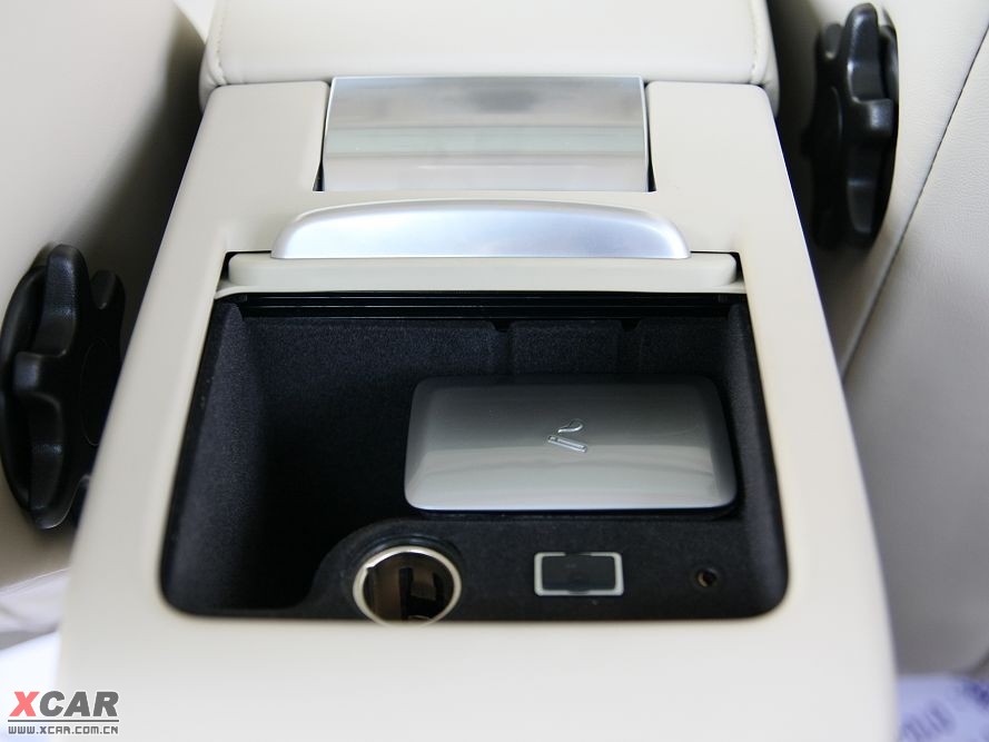 2009���֠���S80L T6 �����