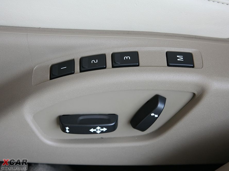 2009���֠���S80L T6 �����