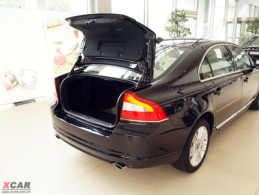 2009���֠���S80L T6 �����