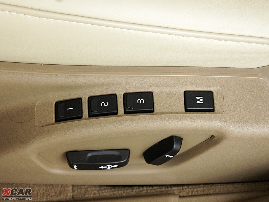 2009���֠���S80L T6 �����