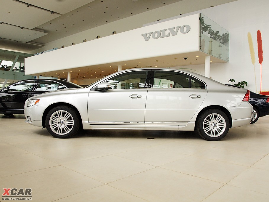 2009���֠���S80L T6 ���Ű�