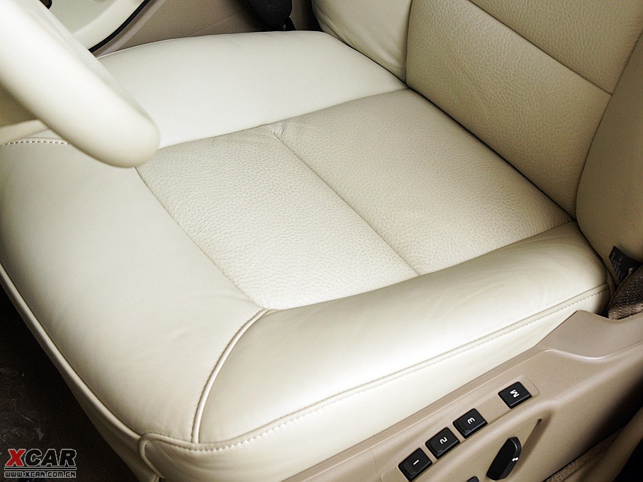 2009���֠���S80L T6 �����