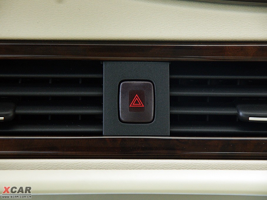 2009���֠���S80L T6 ���Ű�