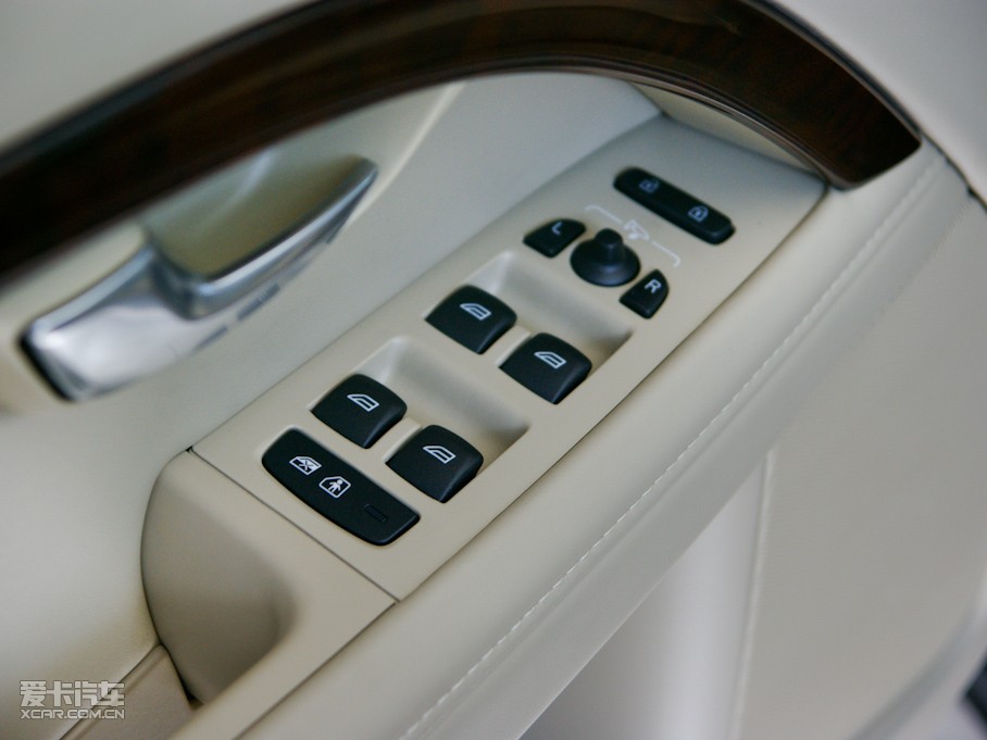 2010֠S80L 3.0T T6 Ű