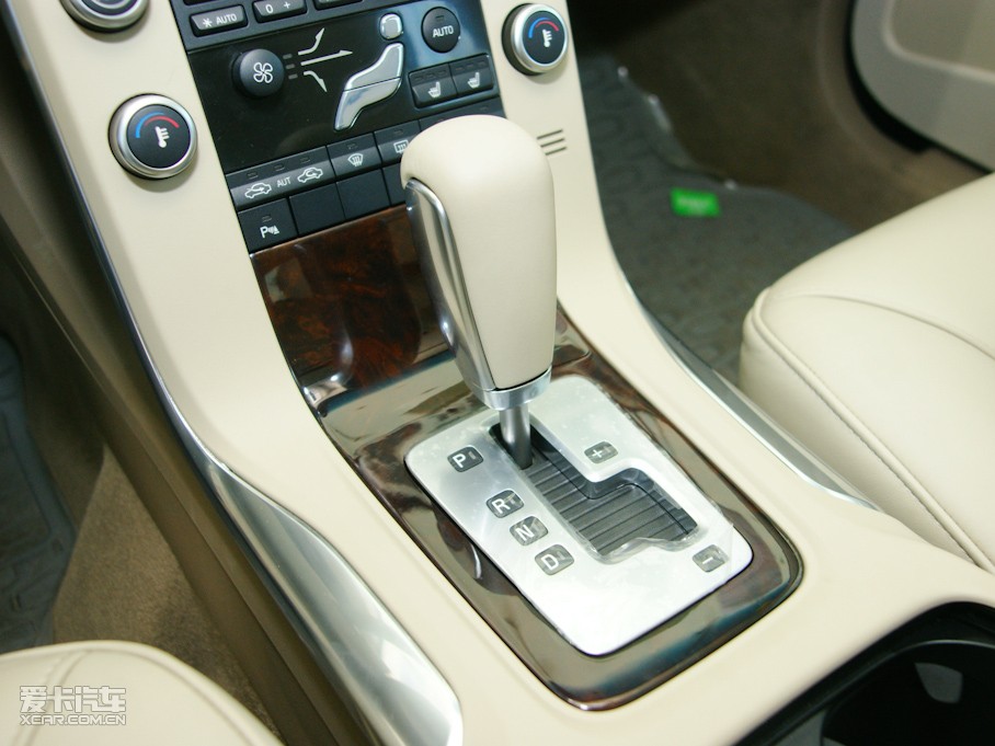 2010֠S80L 3.0T T6 Ű