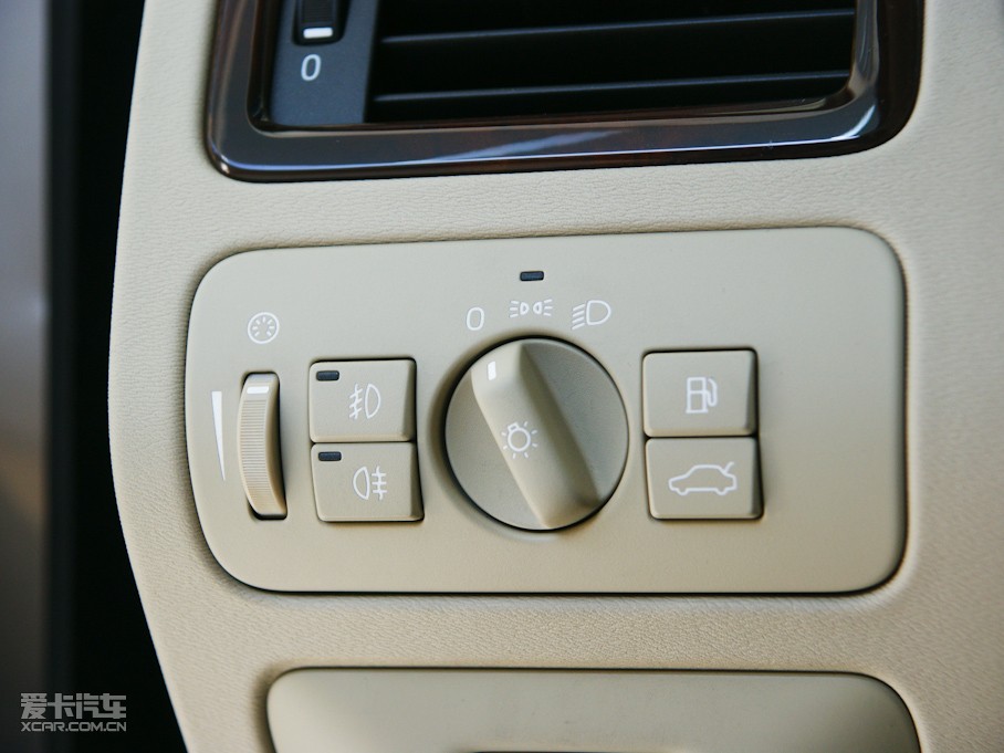 2010֠S80L 3.0T T6 (q)Ű