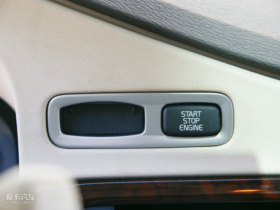 2010֠S80L 3.0T T6 Ű