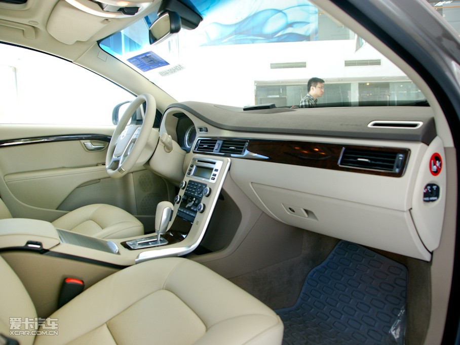 2010֠S80L 3.0T T6 (q)Ű