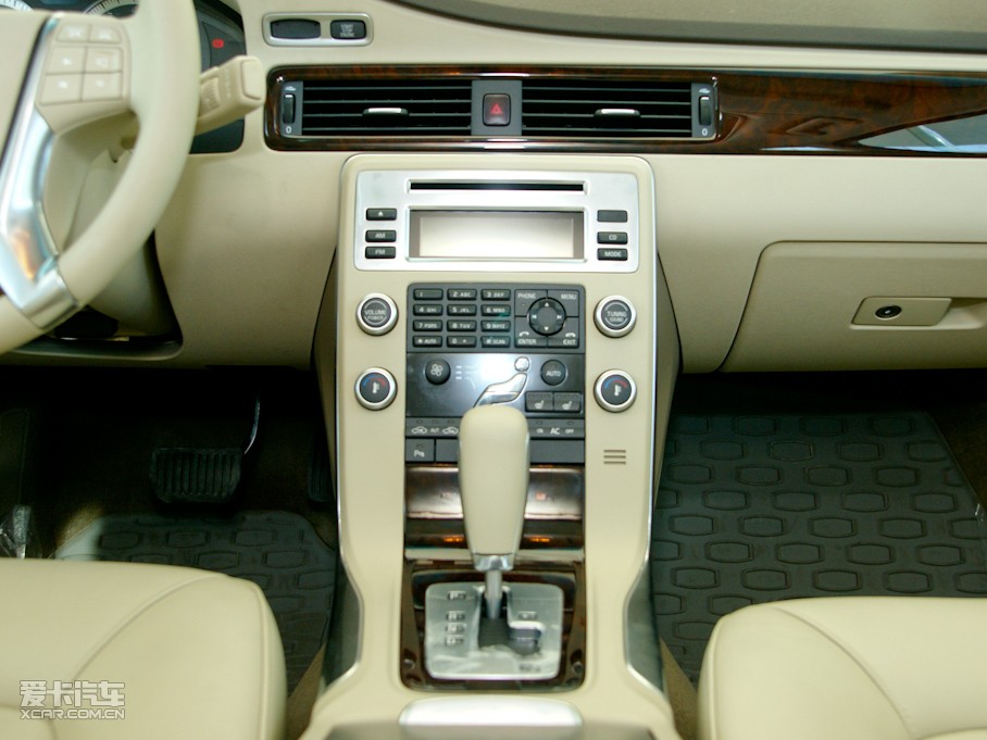 2010֠S80L 3.0T T6 Ű