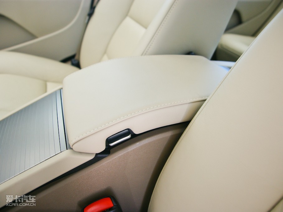 2010���֠���S80L 3.0T T6 ������Ű�